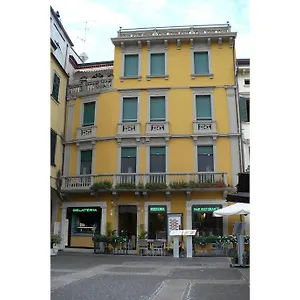 All'orologio , Peschiera del Garda Italien
