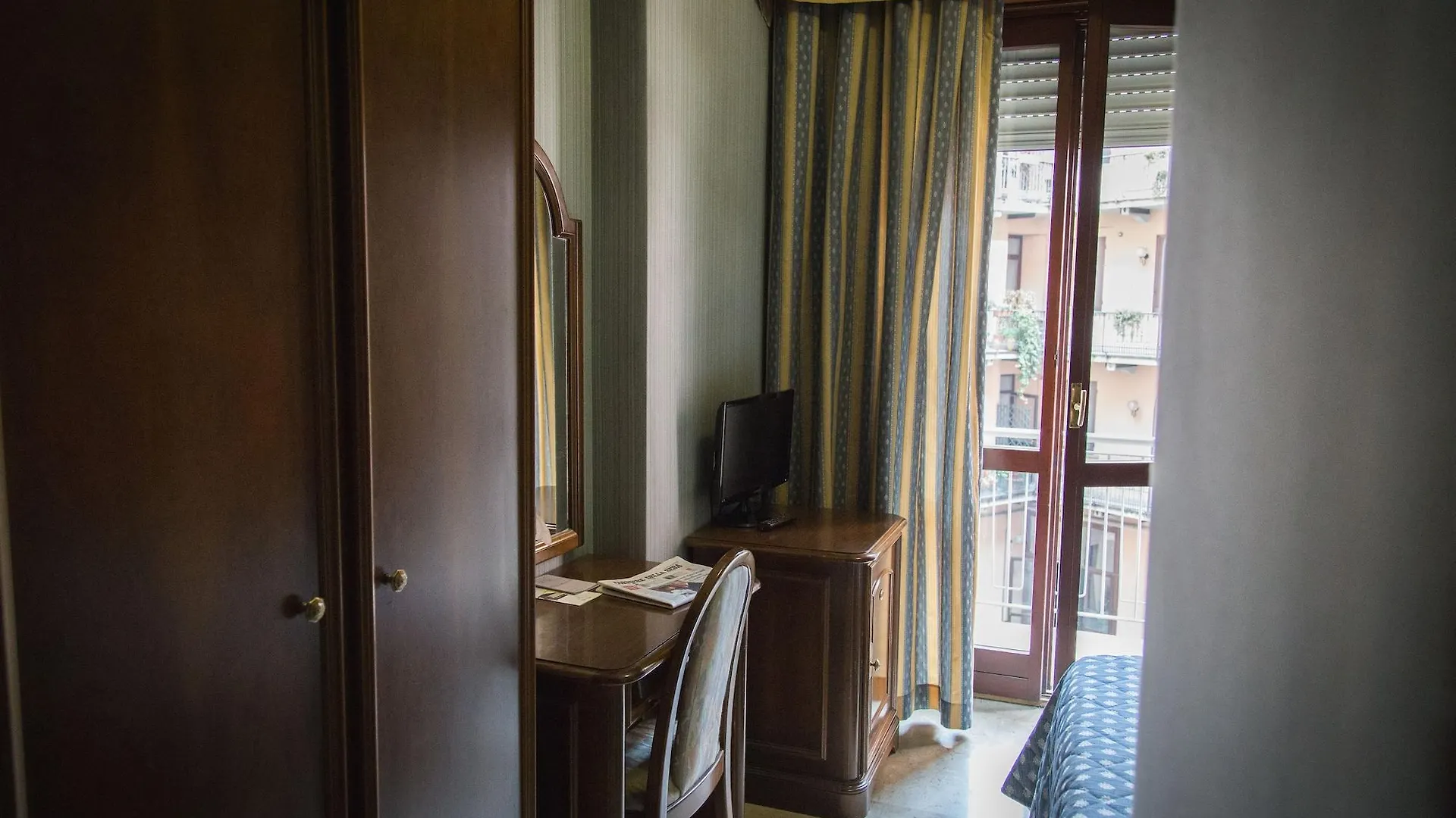 Hotel Accursio Milan 3*,  Italy