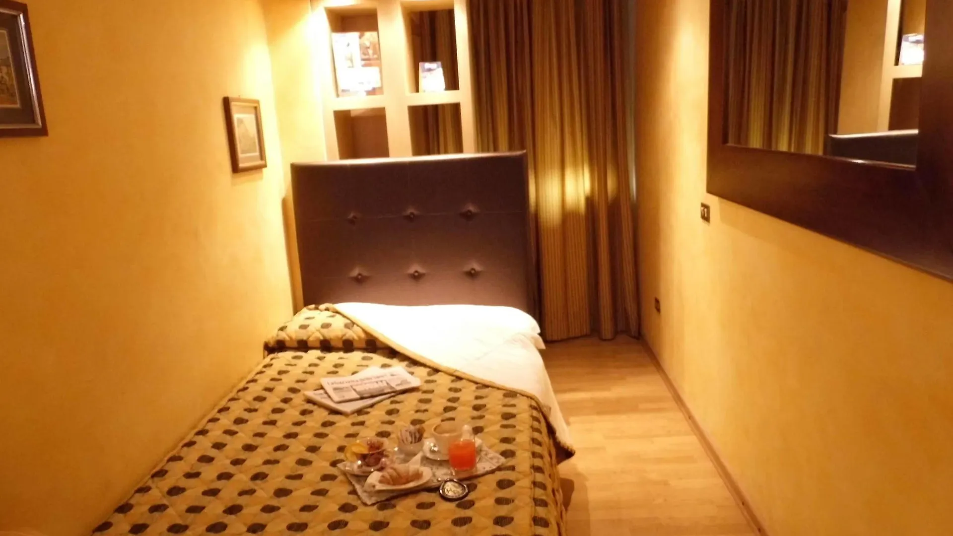 Hotel Accursio Mediolan Włochy